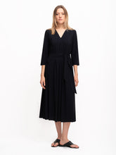 Load image into Gallery viewer, PLEAT DRESS, Black
