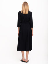 Load image into Gallery viewer, PLEAT DRESS, Black
