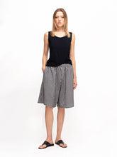 Load image into Gallery viewer, GINGHAM SHORTS, Black and White
